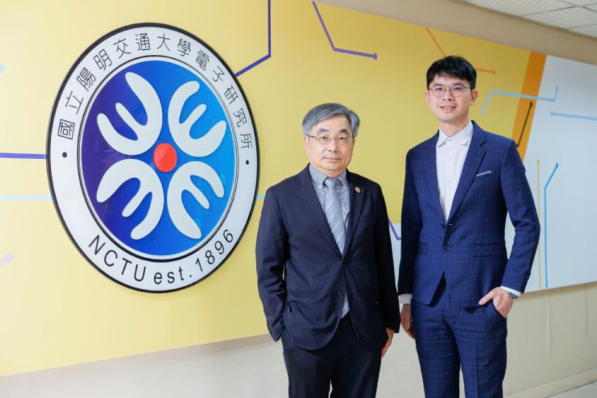Ming-Dou Ker and Lin-Hung Lai present NYCU’s cloud-based IC design teaching platform.
